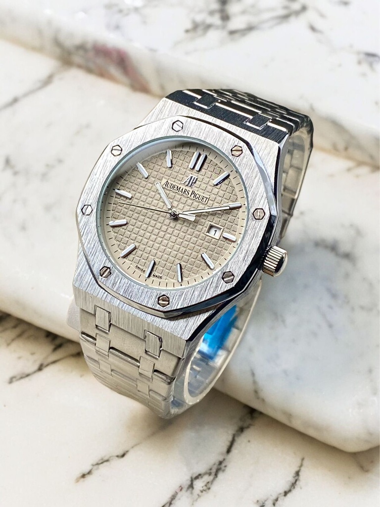 AUDEMARS PIGUET ( AP ) 